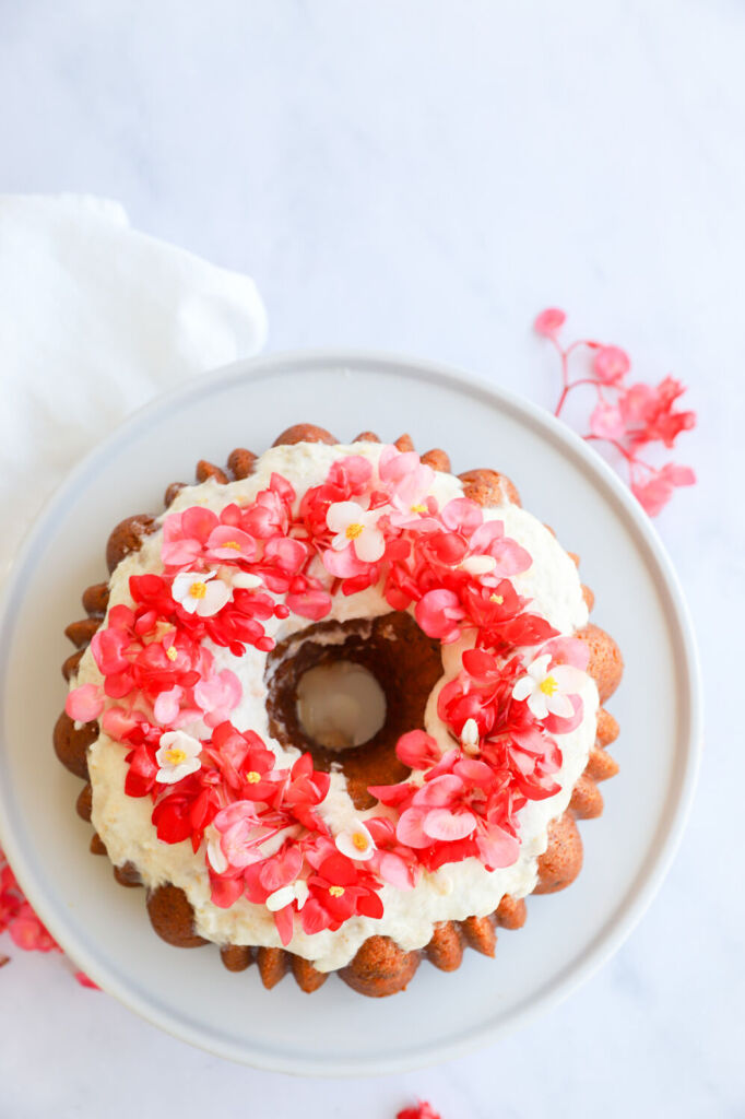 Delicious carrot bundt cake with a gluten-free recipe