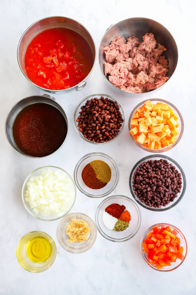 Easy sweet potato chili with adzuki beans, red bell pepper, and tomatoes